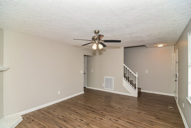 Building Photo - 104 River Bend Rd