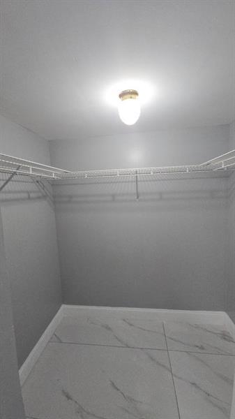 Building Photo - 3000 Riverside Dr