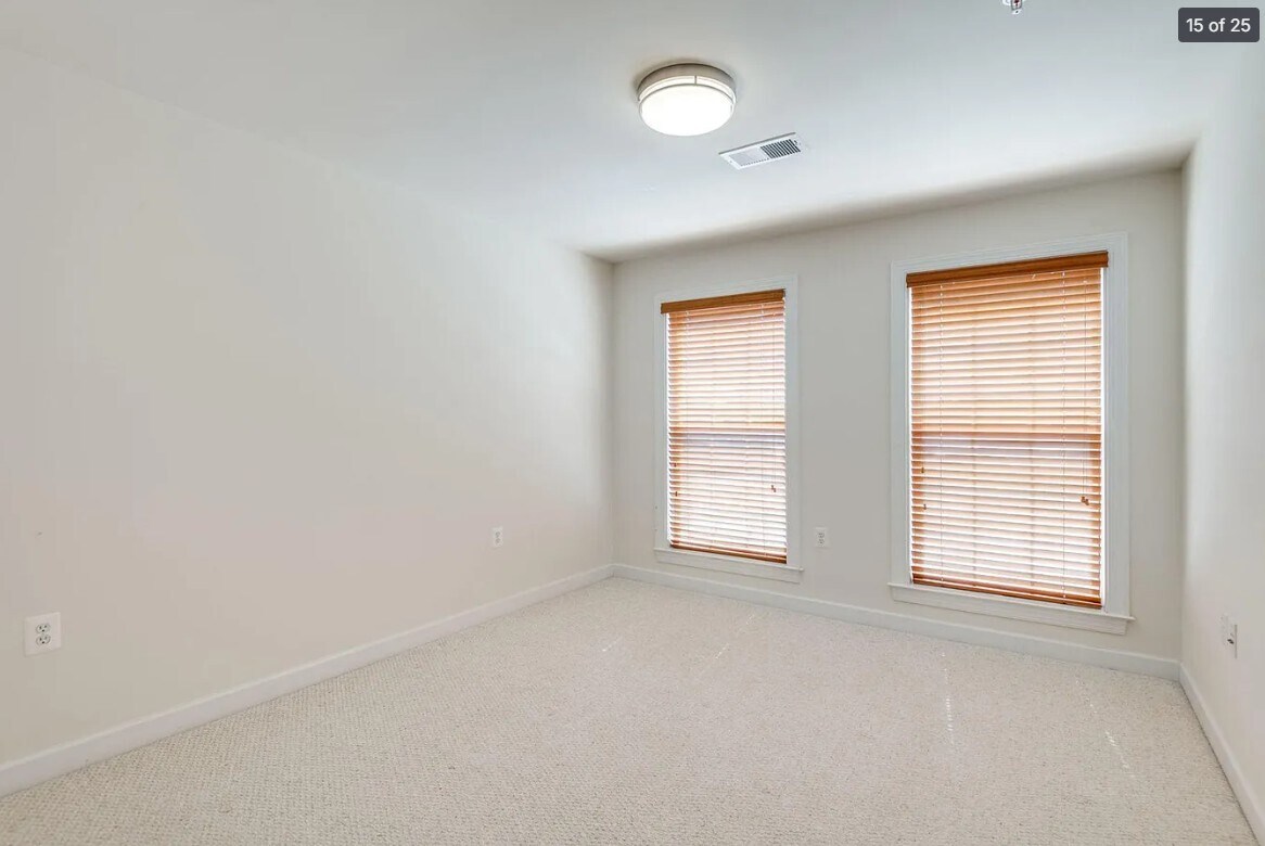 Building Photo - 2458 Curie Ct