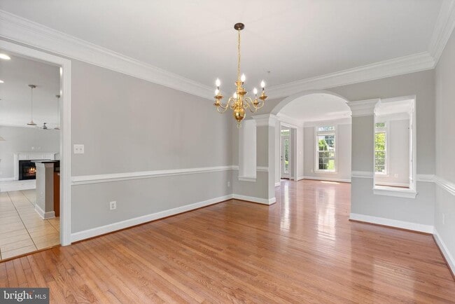 Building Photo - 15436 Symondsbury Way