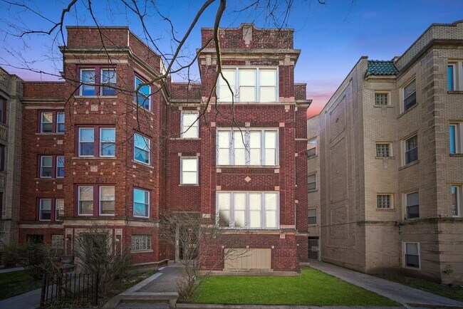 Building Photo - 6833 S Merrill Ave