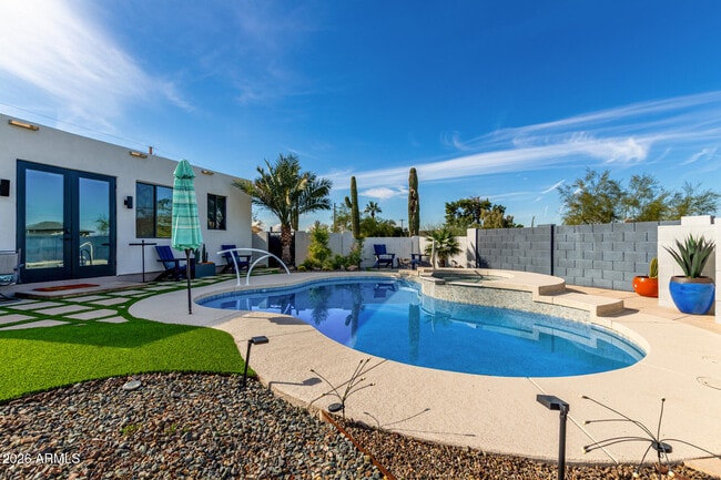 Building Photo - 2311 N 58th St