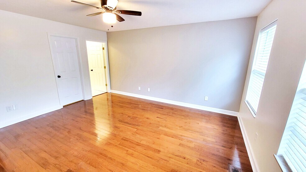 Building Photo - 9145 Fairhaven Pl