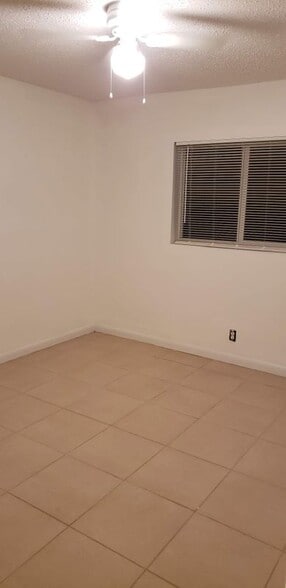 Building Photo - 5704 NW 28th St