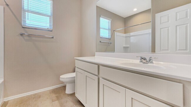 Building Photo - Brand new home!  Convenient to the 303 freeway!