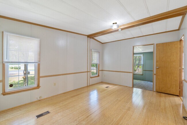 Building Photo - 239 Furniss Station Rd