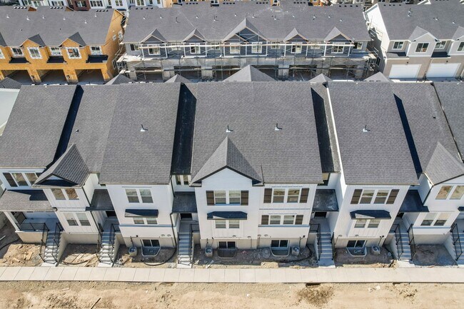 Building Photo - 2018 N 3900 W