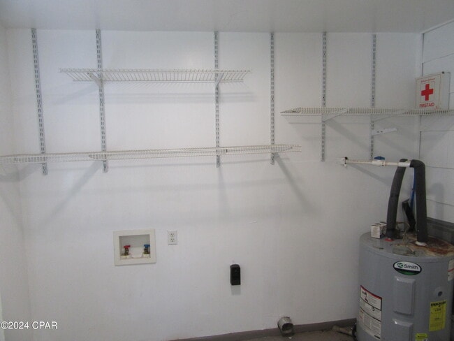 Building Photo - 1708 Louise Ave