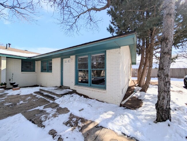 Building Photo - 9001 Indiana Ave