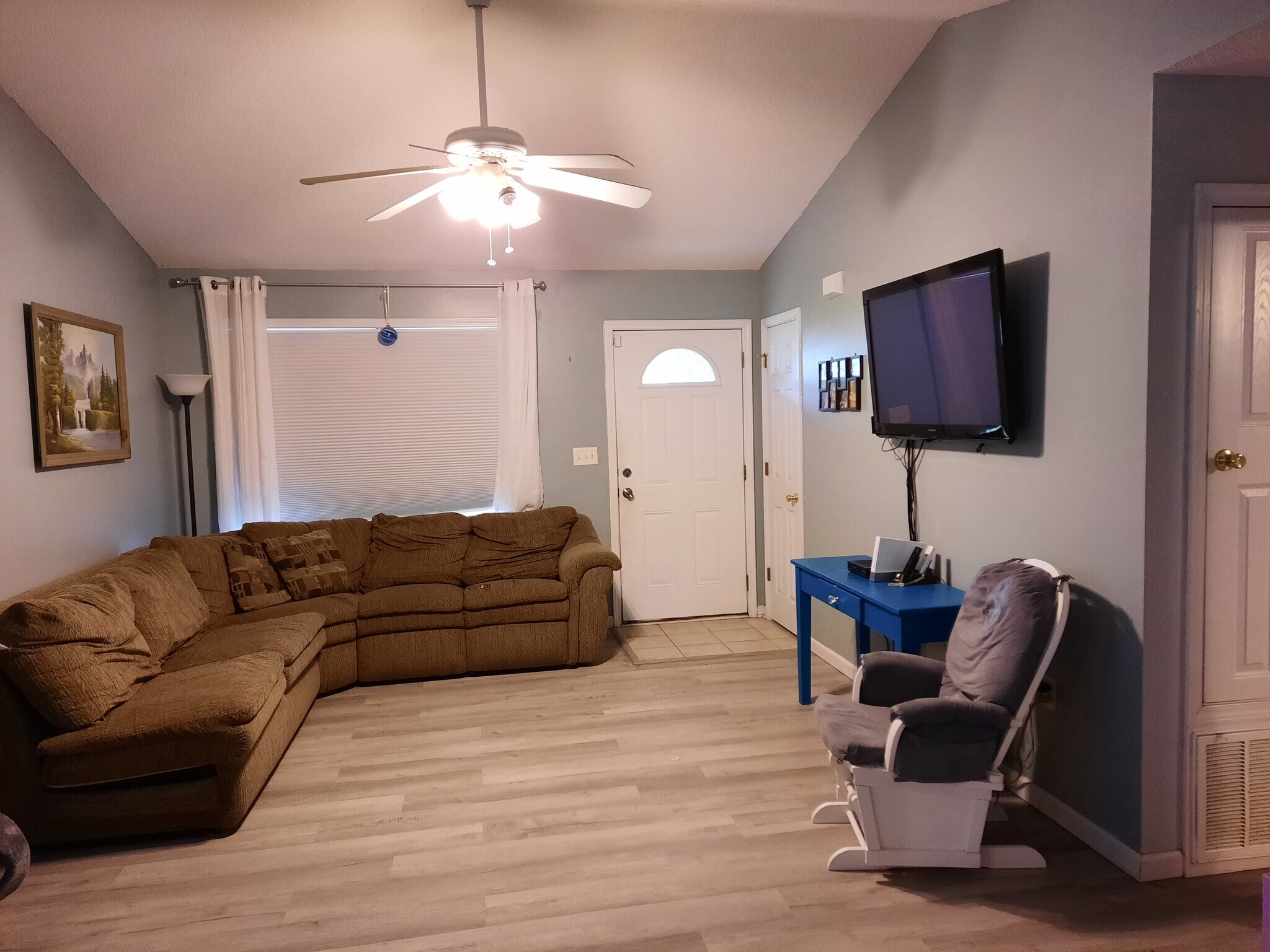 Building Photo - 875 Georgia St