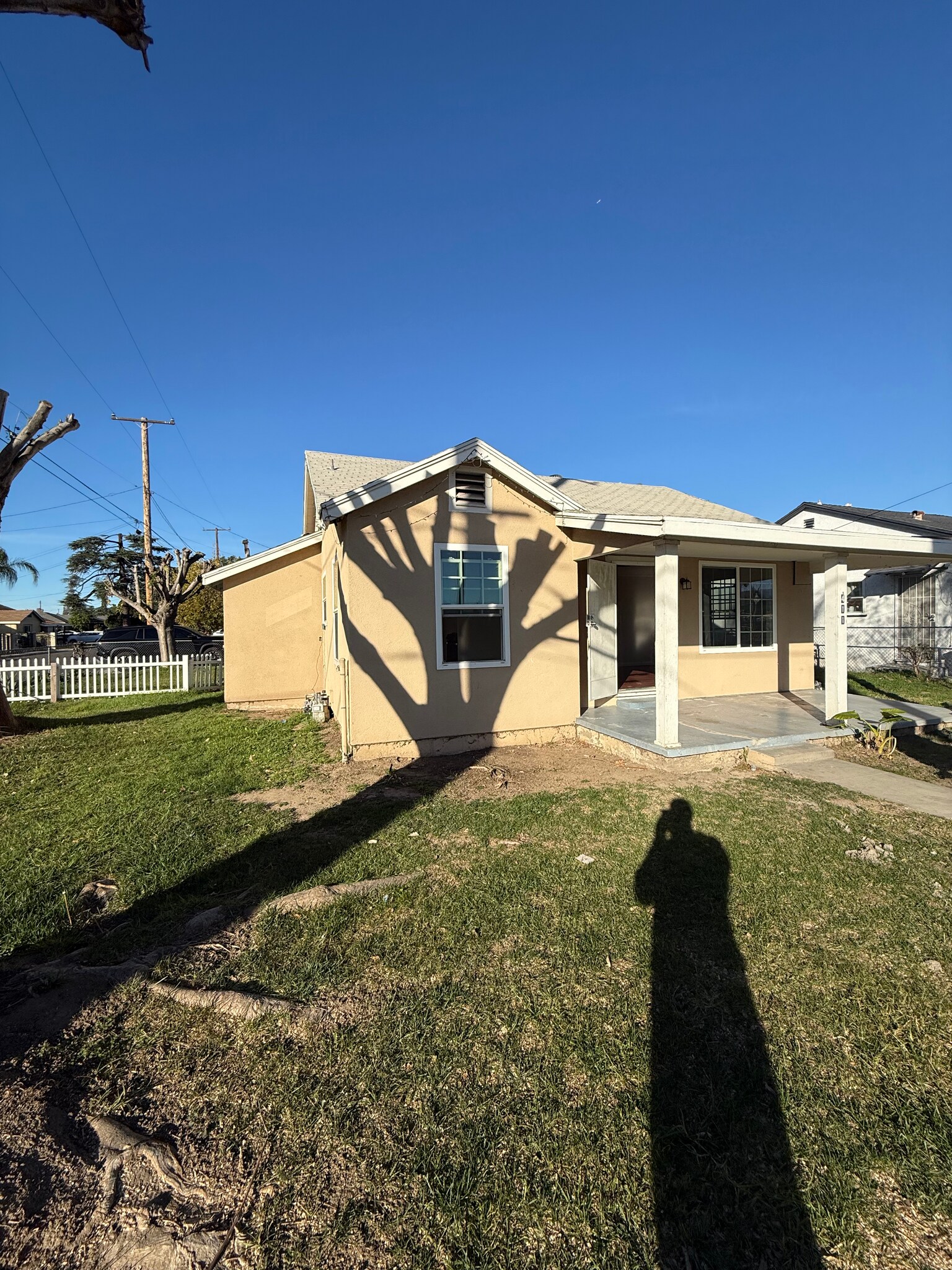 Building Photo - 411 Grand Ave