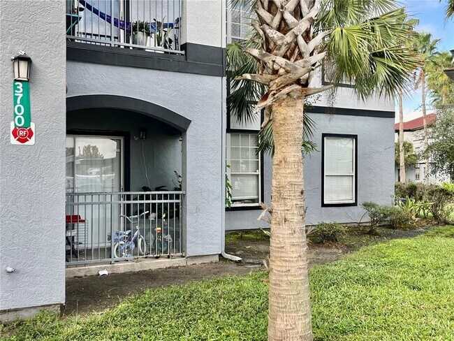 Building Photo - 3700 Castle Pines Ln