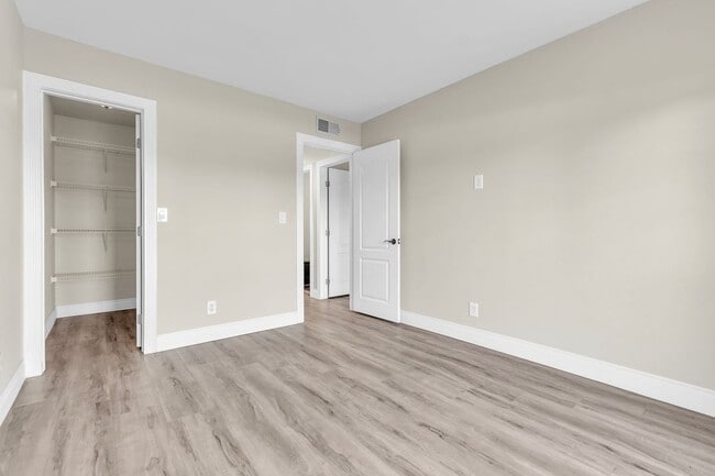 Building Photo - 6845 Coley Ave