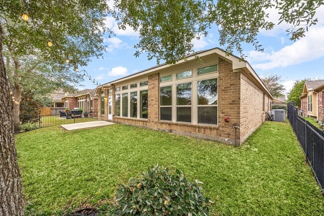 Building Photo - 26323 Crystal Cove Ln