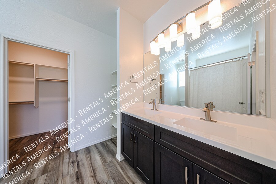 Building Photo - 18063 W Soft Wind Dr