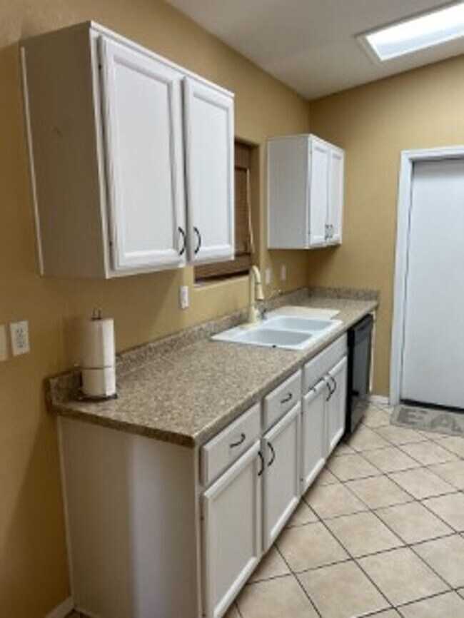 Building Photo - Coming Soon! DO NOT DISTURB TENANTS!