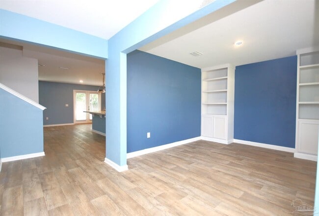 Building Photo - 10589 Queens Gate Cir