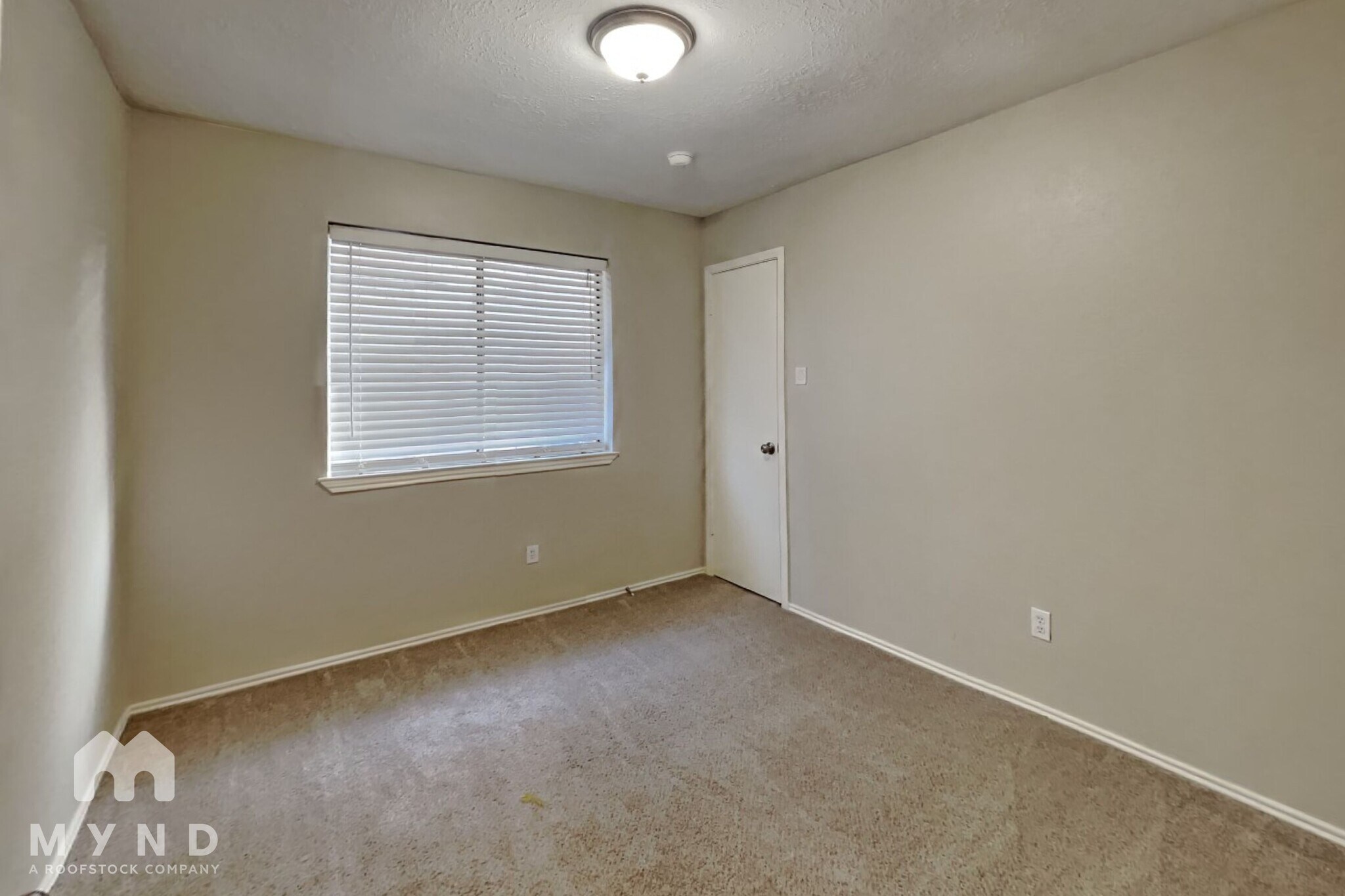 Building Photo - 225 Bedford Ln