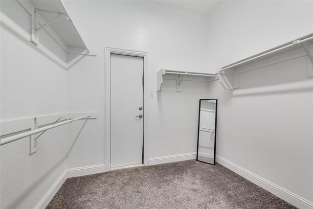 Building Photo - 8234 Zoysia Ln