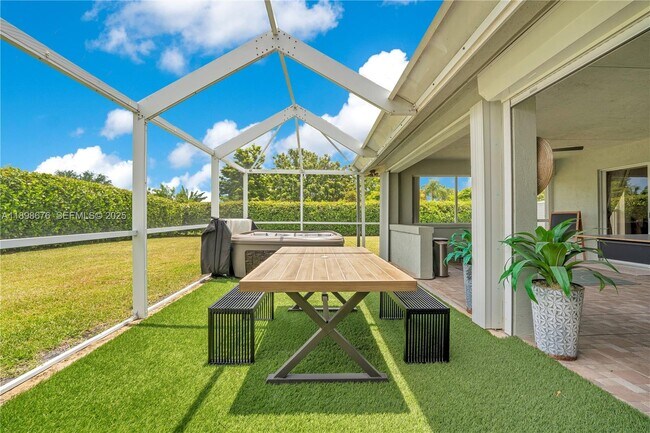 Building Photo - 15300 SW 164th St