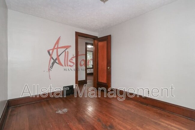 Building Photo - 488 Stanton Ave