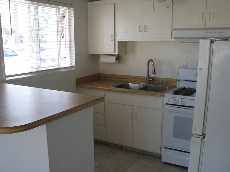 Building Photo - 1401 W Balboa Blvd