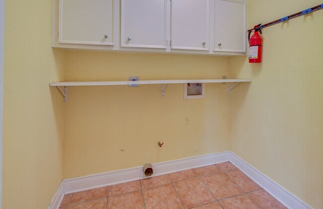 Building Photo - 16209 Wall St