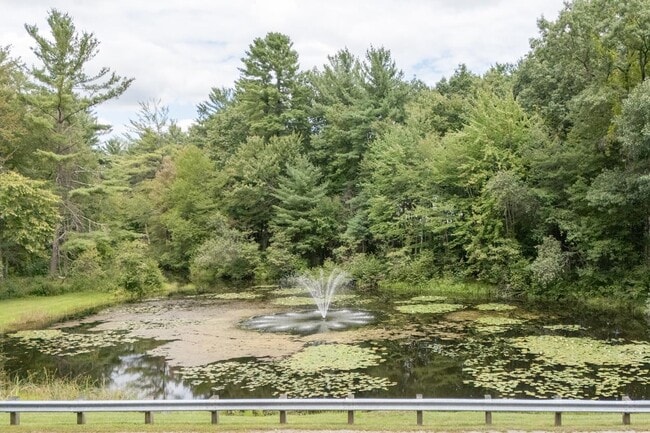 Building Photo - 246 Winding Pond Rd