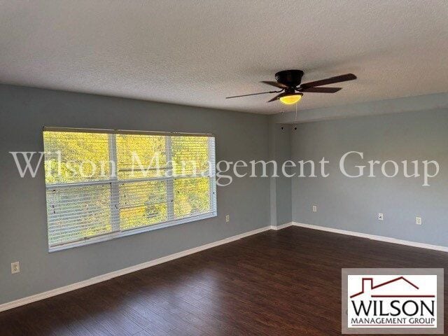 Building Photo - 413 Country Cottage Ln