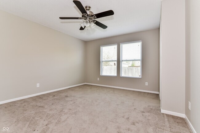 Building Photo - 688 Harvest Meadow Way