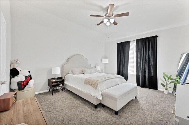 Building Photo - 16223 Neff Park Dr