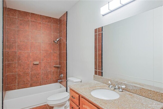 Building Photo - 20 South Dr