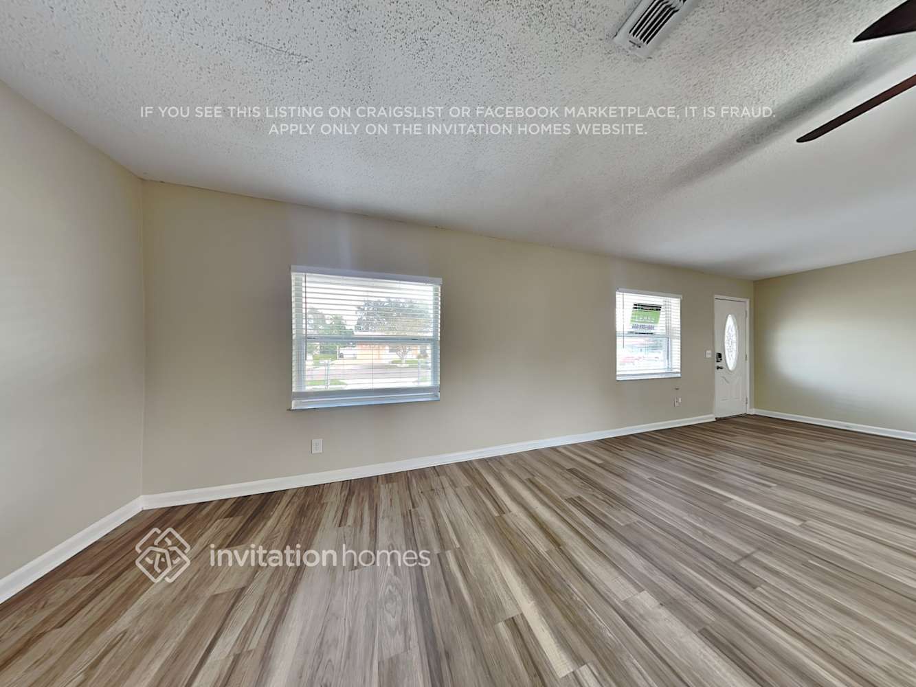 Building Photo - 320 Roosevelt Square