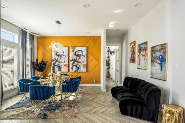 Building Photo - 13 Rd 660