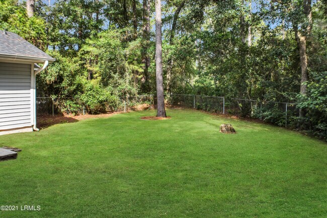 Building Photo - 25 Robin Way