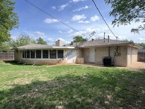 Building Photo - 2529 NW 116th St