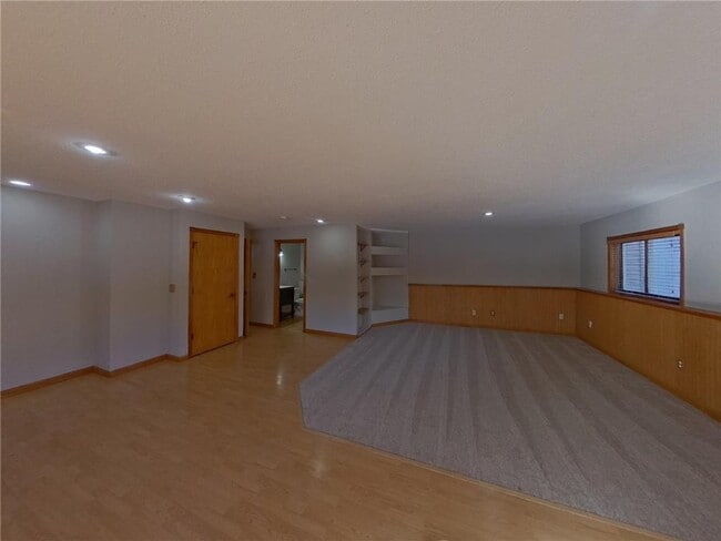 Building Photo - 9319 93rd St S