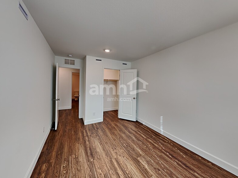 Building Photo - 9123 Taft Point Ct