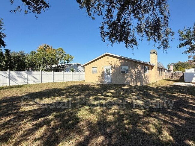 Building Photo - 10202 Bonnie Bay Ct