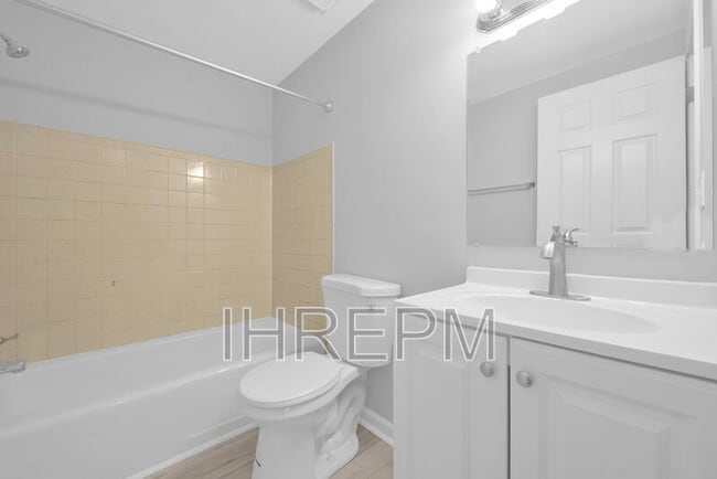 Building Photo - 3043 Morsetown Ct S