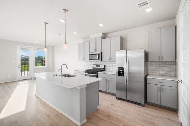 Building Photo - 3119 Quiet Sunset Dr