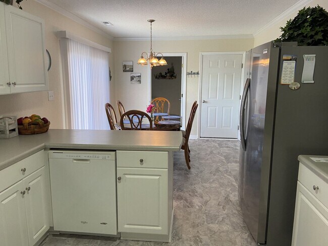 Building Photo - Fully Furnished rental in Pelletier