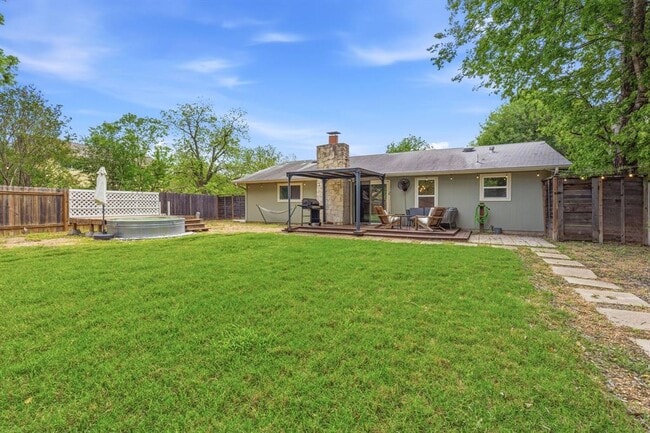 Building Photo - 5804 Brook Valley Dr