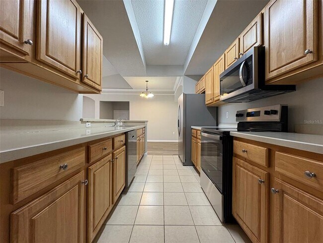 Building Photo - 12021 Villanova Dr