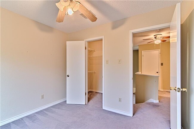Building Photo - 6708 Windrift Way