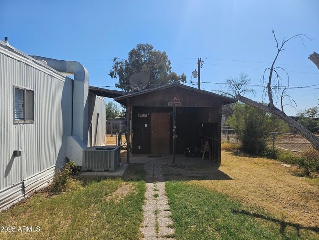 Building Photo - 26841 W Desert Crest St