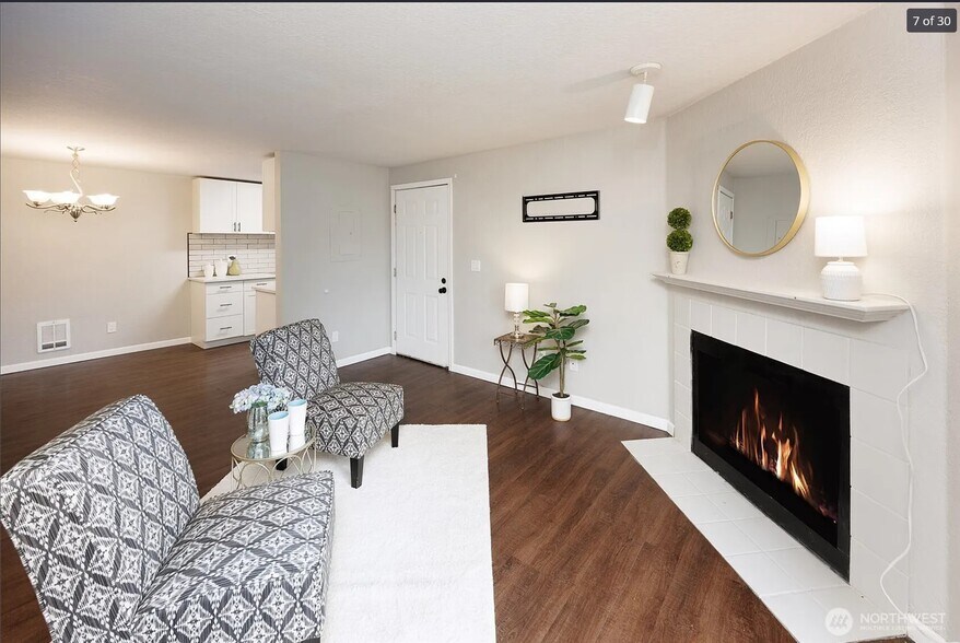 Building Photo - 16817 Larch Way