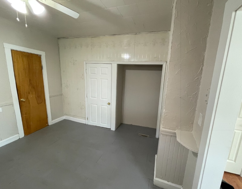 Building Photo - 3413 E 72nd St