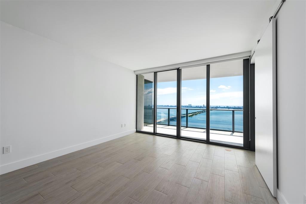 Building Photo - 3131 NE 7th Ave