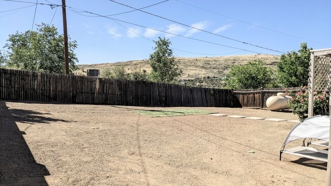 Building Photo - 1514 N Elaine Way